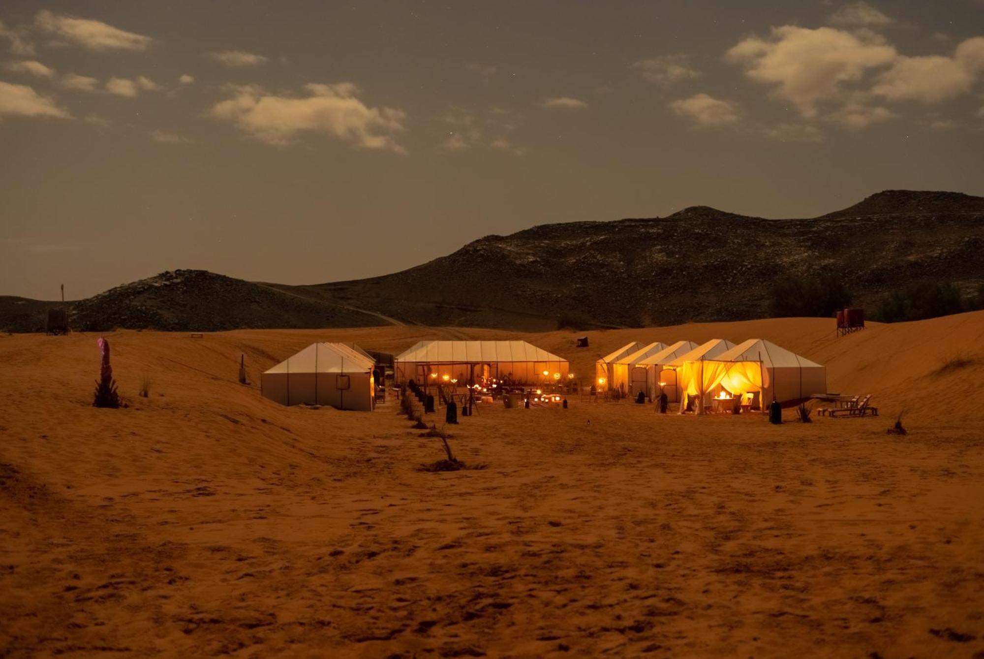 Sanmao Royal Camp 皇家营地 Hotel Merzouga Exterior foto